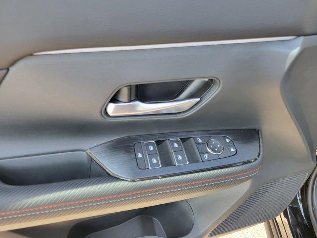 new 2025 Nissan Kicks car, priced at $29,170