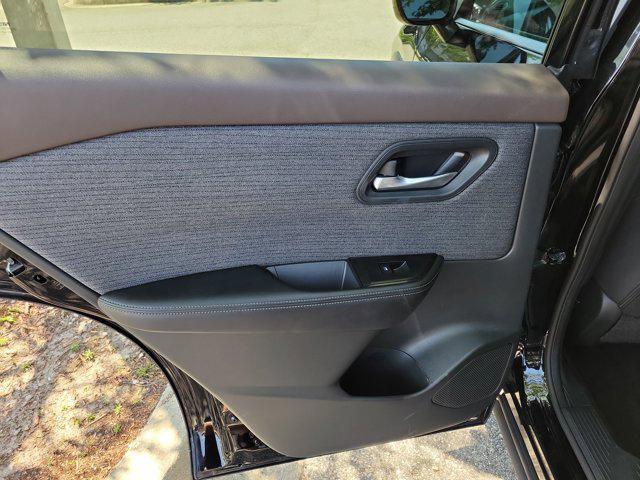 used 2023 Nissan Rogue car, priced at $21,299