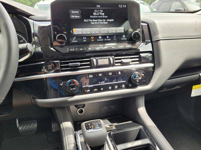 new 2025 Nissan Pathfinder car, priced at $40,132