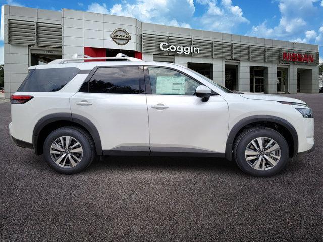 new 2025 Nissan Pathfinder car, priced at $40,132
