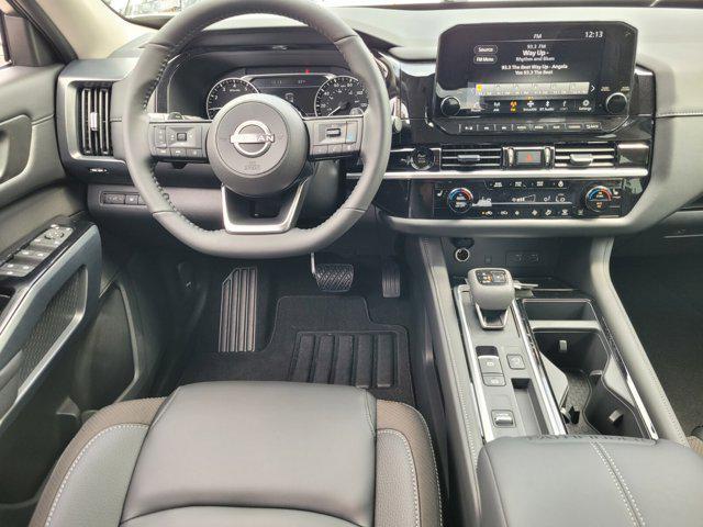 new 2025 Nissan Pathfinder car, priced at $40,132