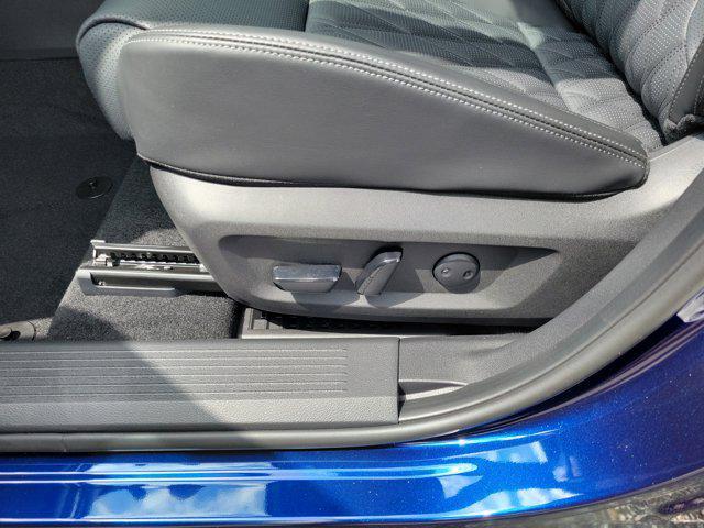new 2025 Nissan Rogue car, priced at $40,268