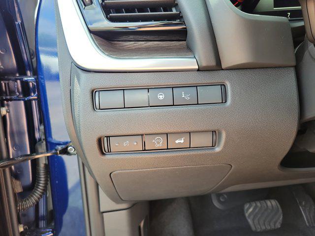 new 2025 Nissan Rogue car, priced at $40,268