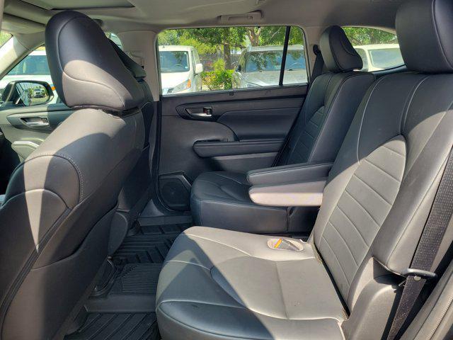used 2020 Toyota Highlander car, priced at $26,343