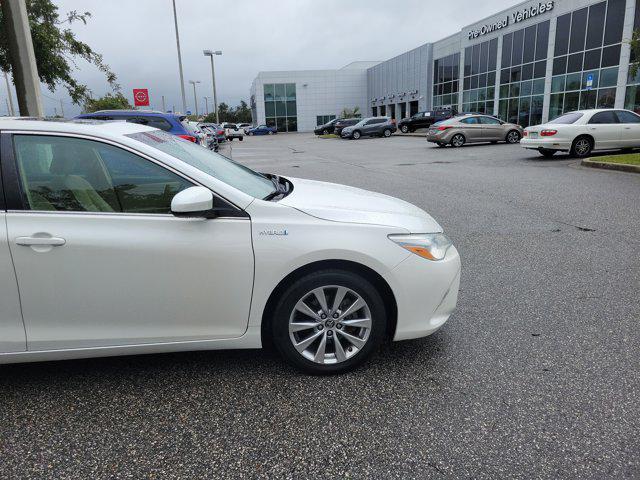 used 2015 Toyota Camry Hybrid car, priced at $14,988