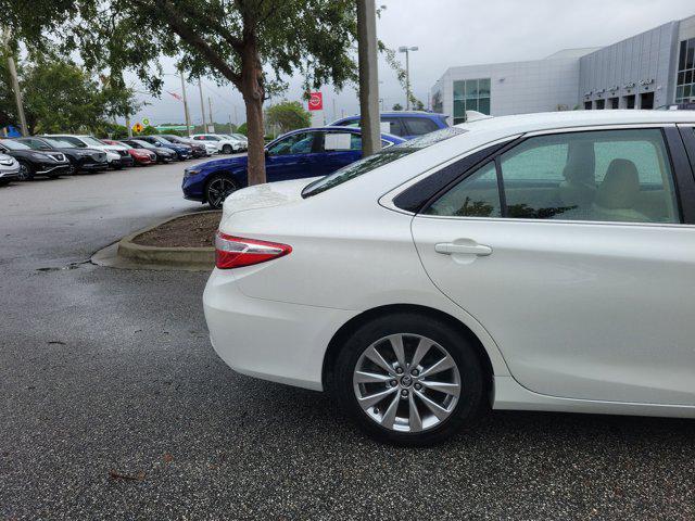 used 2015 Toyota Camry Hybrid car, priced at $14,988