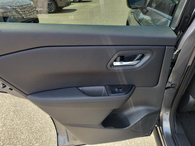 new 2025 Nissan Rogue car, priced at $32,227