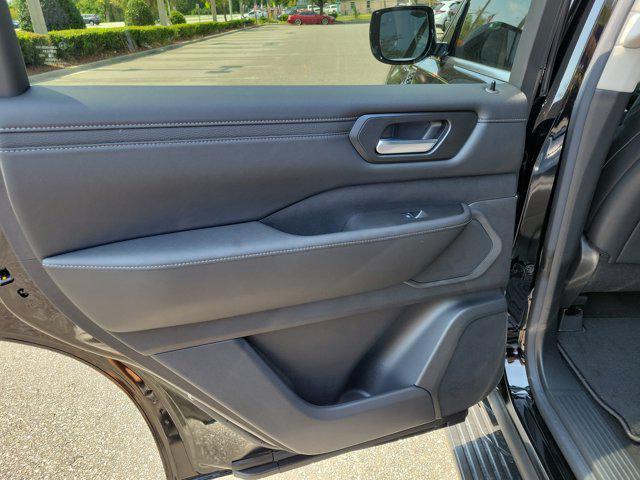 new 2025 Nissan Armada car, priced at $55,654