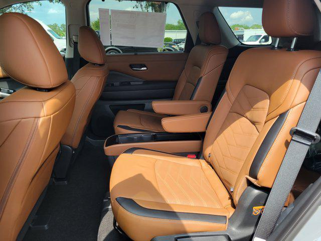 new 2025 Nissan Pathfinder car, priced at $49,472