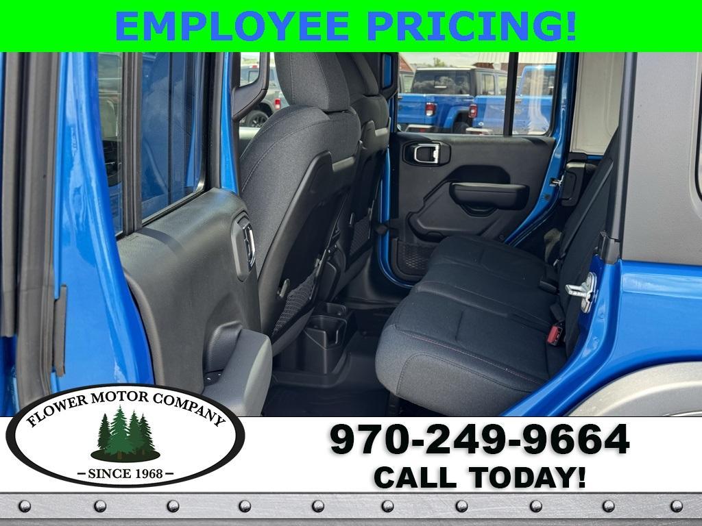new 2025 Jeep Wrangler car, priced at $61,965