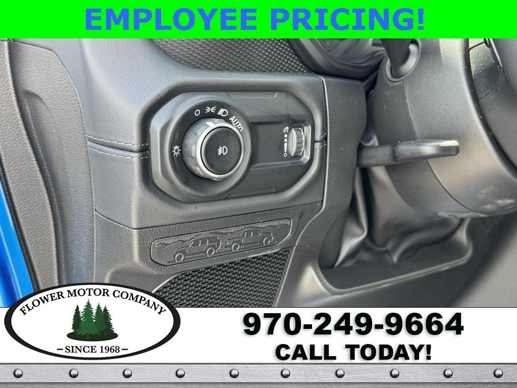 new 2025 Jeep Wrangler car, priced at $61,965