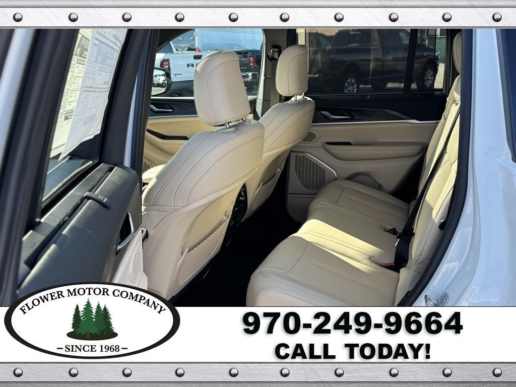 new 2025 Jeep Grand Cherokee car, priced at $53,332