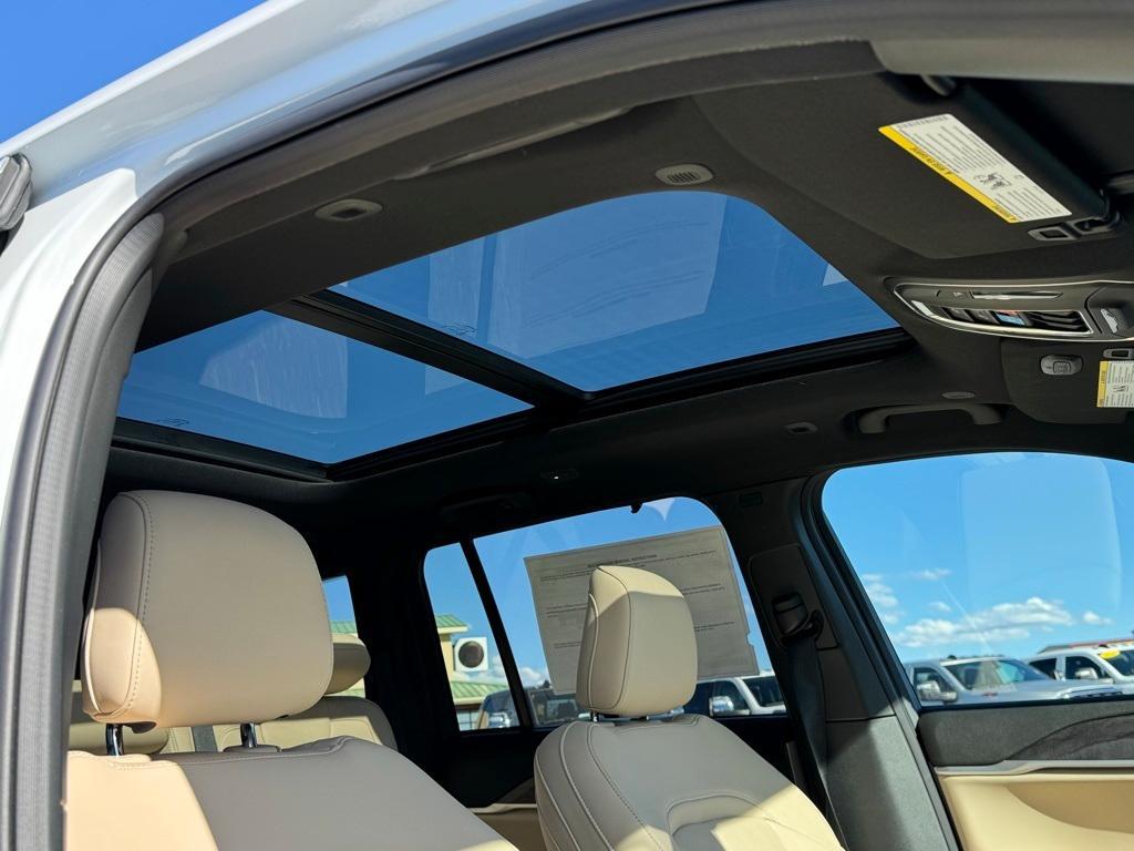 new 2025 Jeep Grand Cherokee car, priced at $58,234