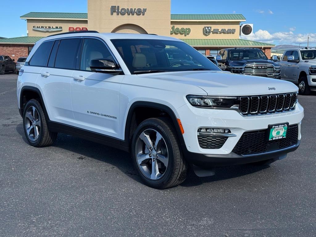 new 2025 Jeep Grand Cherokee car, priced at $58,234