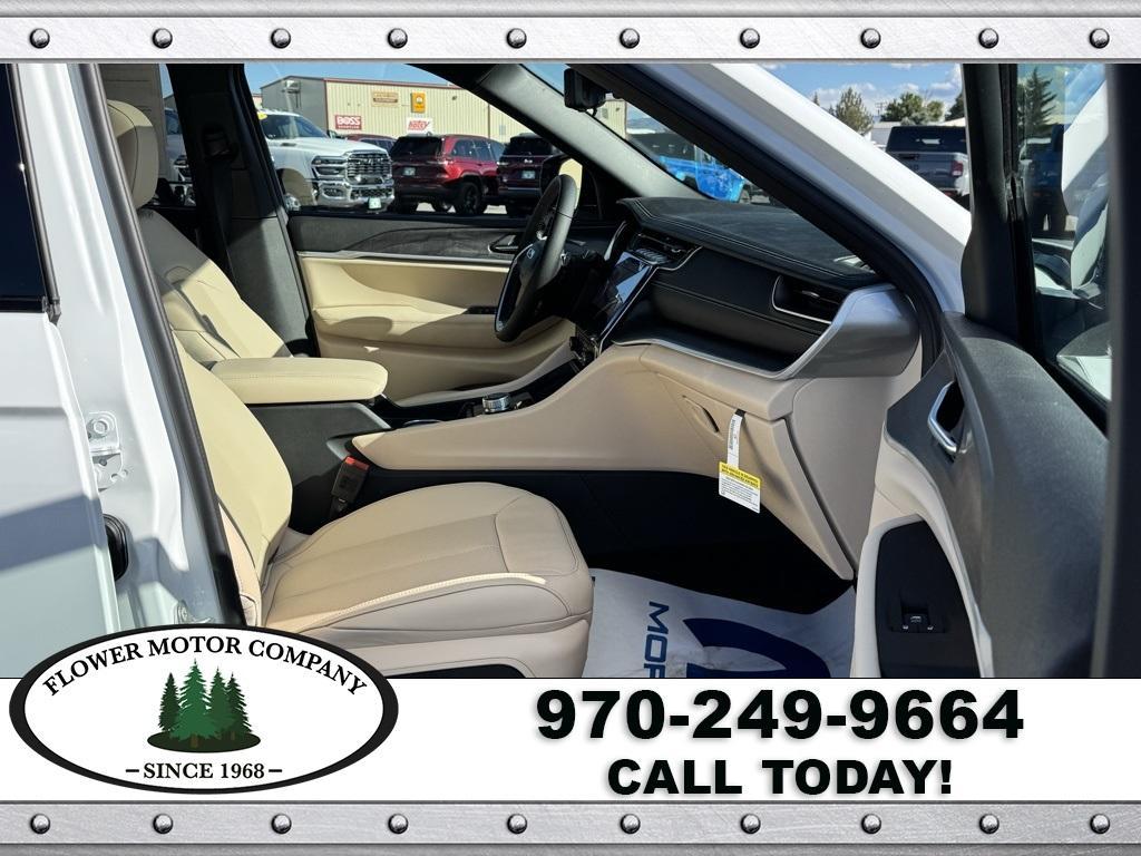 new 2025 Jeep Grand Cherokee car, priced at $53,332