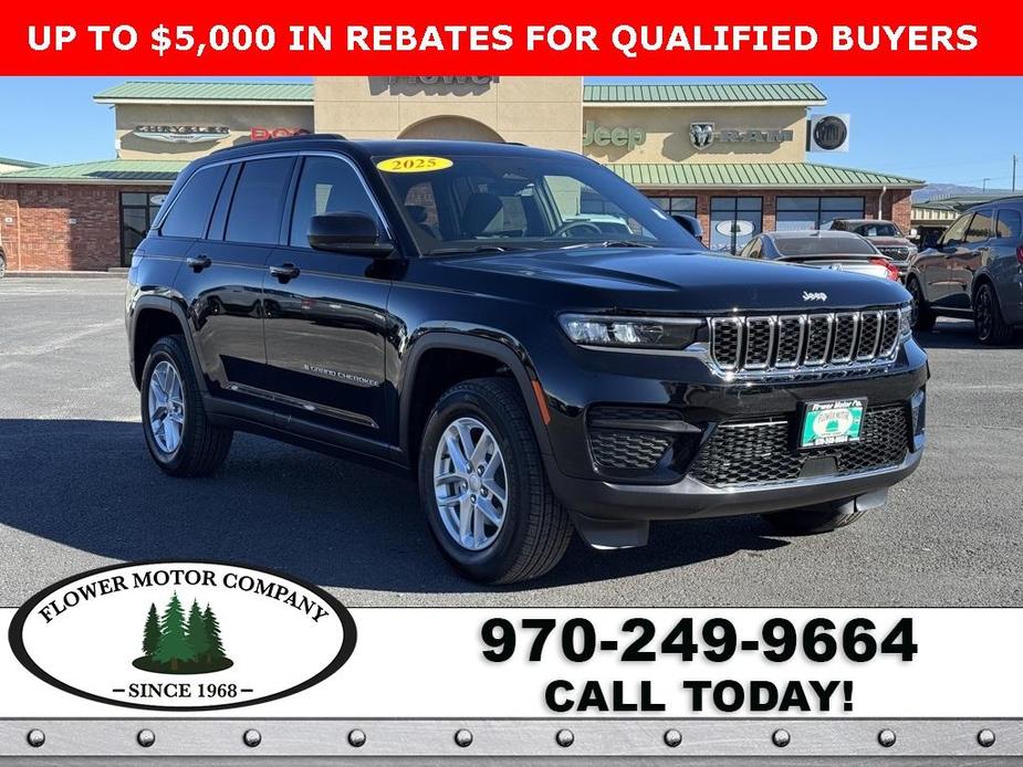 new 2025 Jeep Grand Cherokee car, priced at $39,674