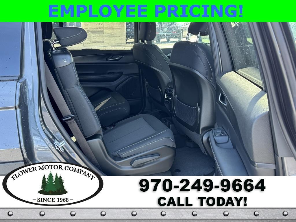 new 2025 Jeep Grand Cherokee L car, priced at $41,136