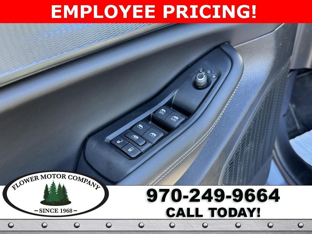 new 2025 Jeep Grand Cherokee car, priced at $39,489