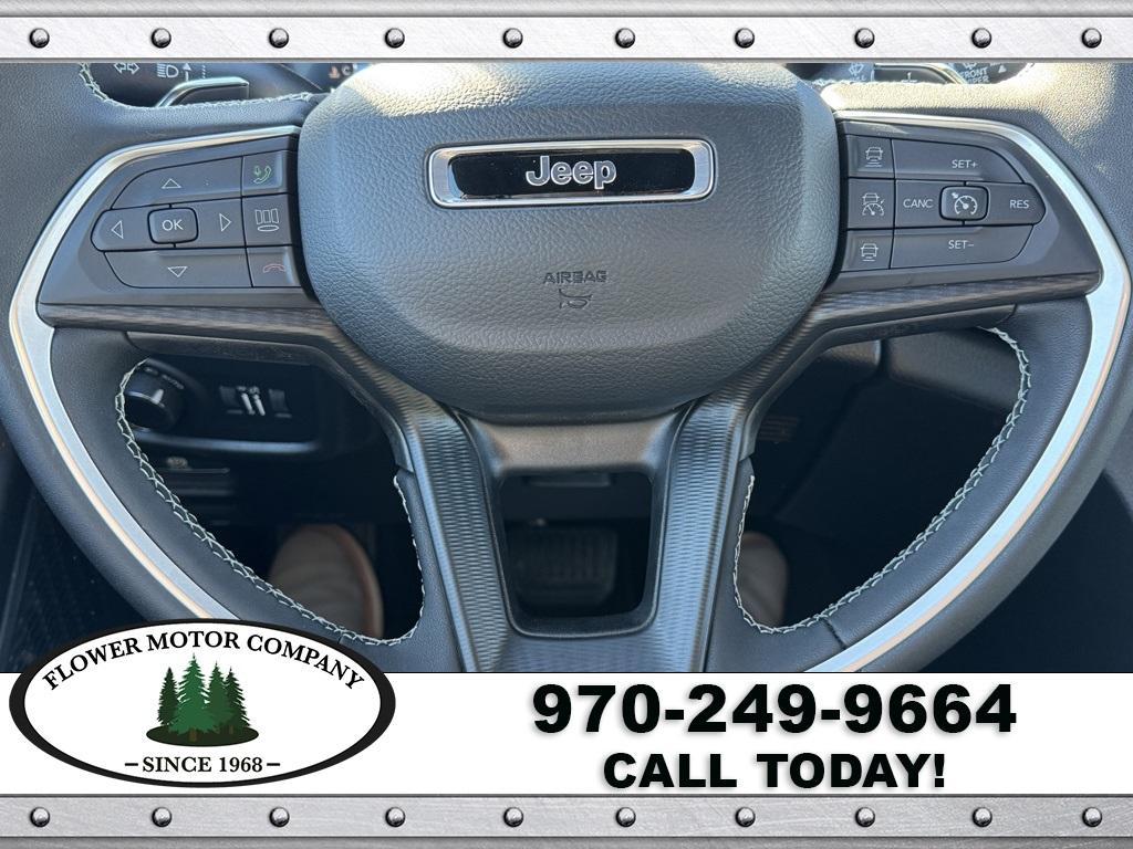 new 2025 Jeep Grand Cherokee car, priced at $39,174