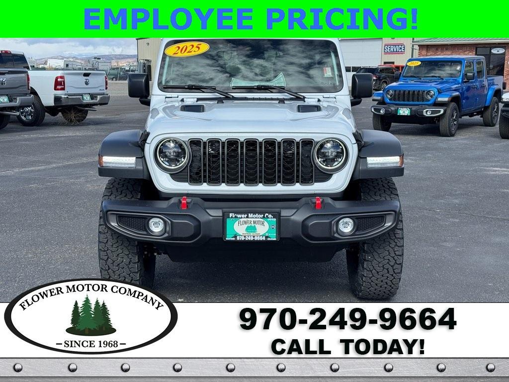 new 2025 Jeep Wrangler car, priced at $58,009