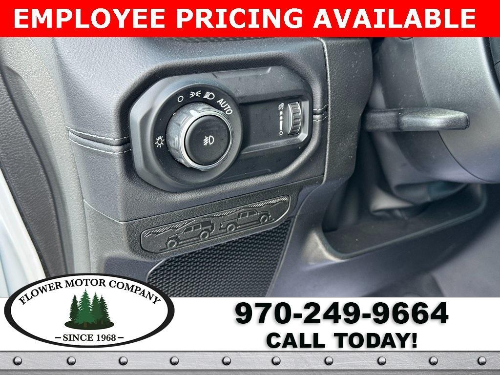 new 2025 Jeep Wrangler car, priced at $60,798