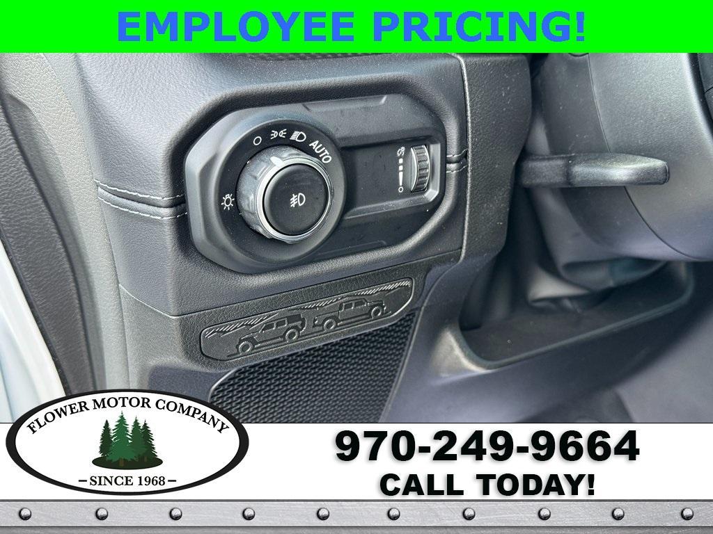 new 2025 Jeep Wrangler car, priced at $58,009