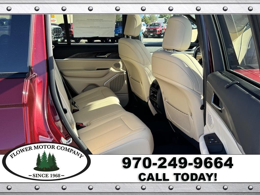 new 2025 Jeep Grand Cherokee car, priced at $53,868