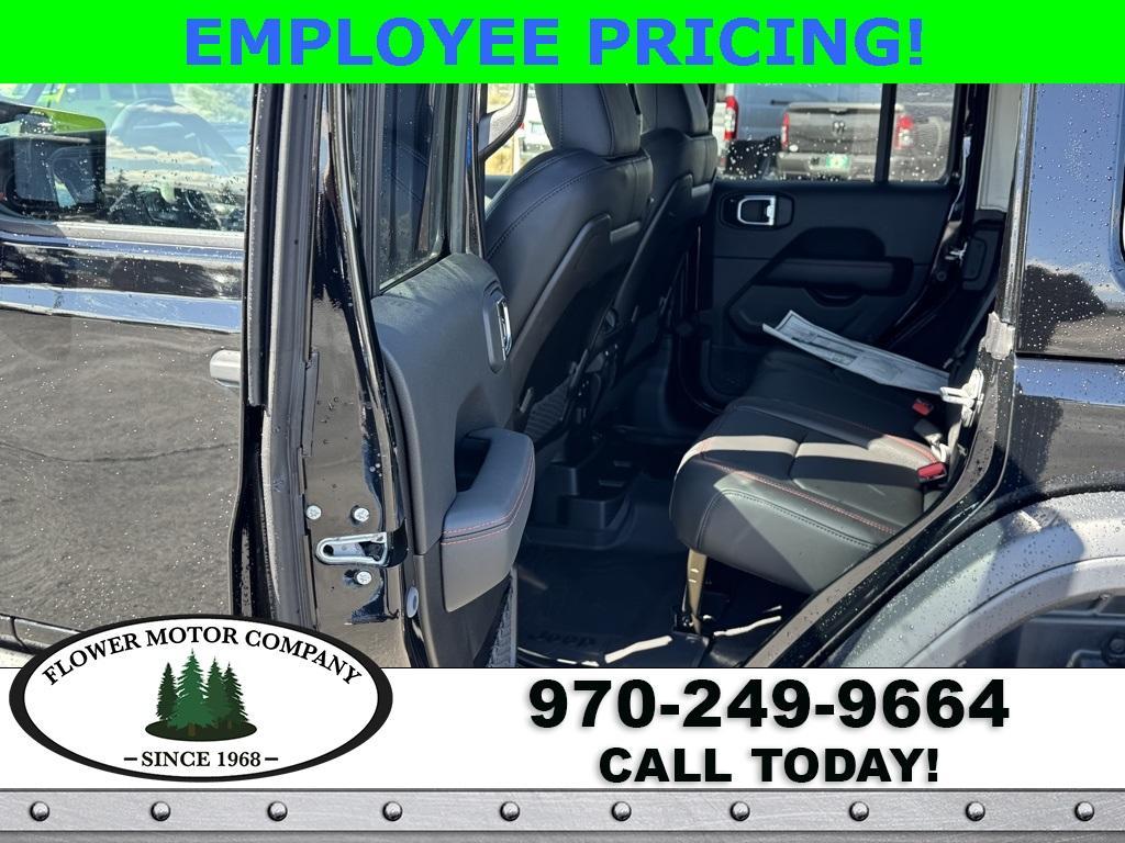 new 2025 Jeep Wrangler car, priced at $60,734