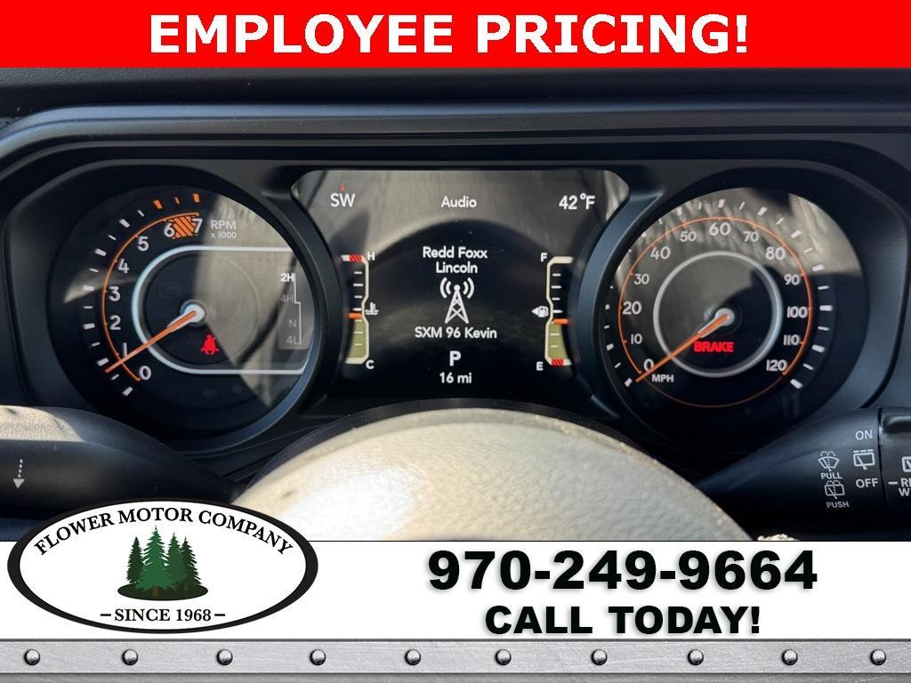 new 2025 Jeep Wrangler car, priced at $60,734