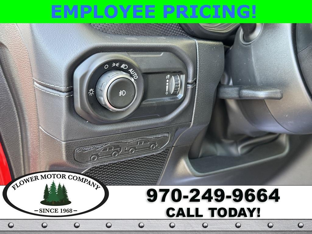 new 2025 Jeep Wrangler car, priced at $53,023