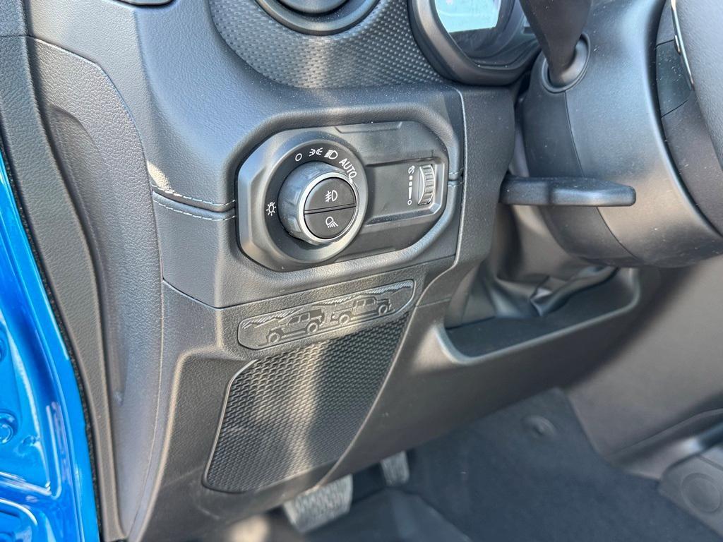 new 2025 Jeep Gladiator car, priced at $57,464