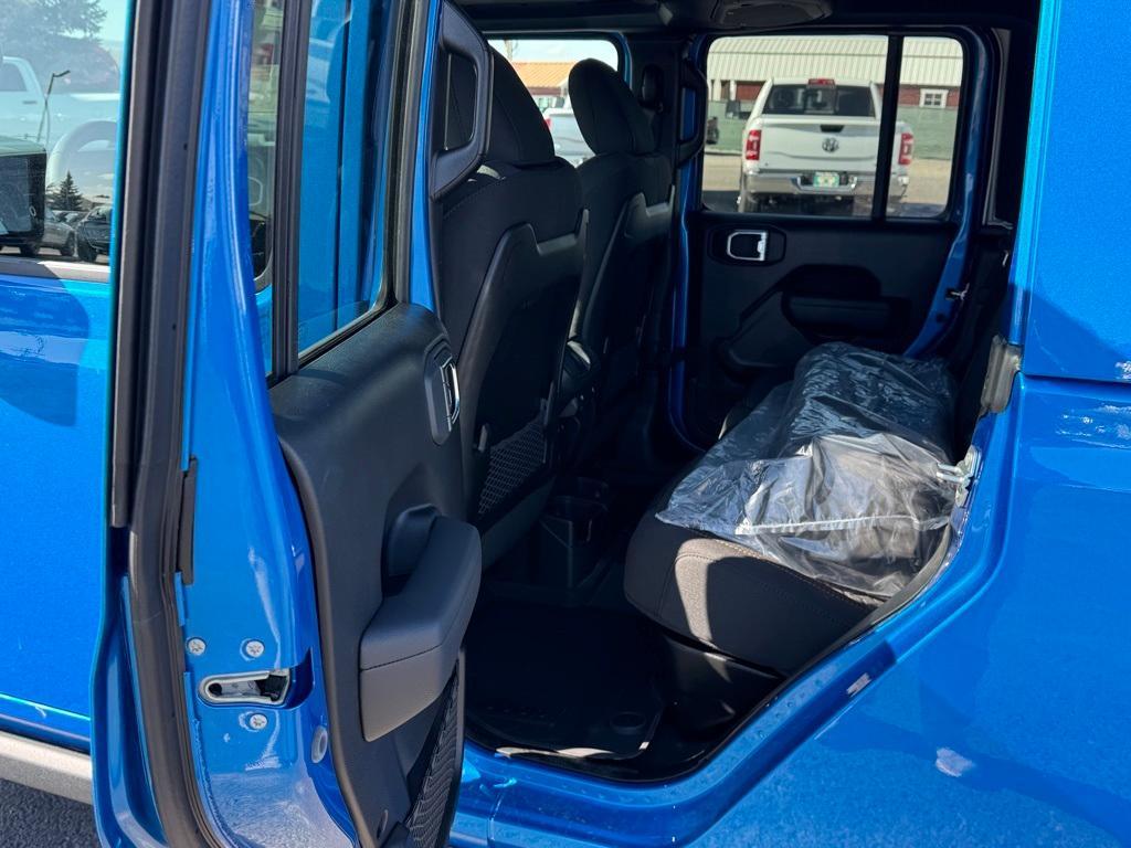 new 2025 Jeep Gladiator car, priced at $57,464