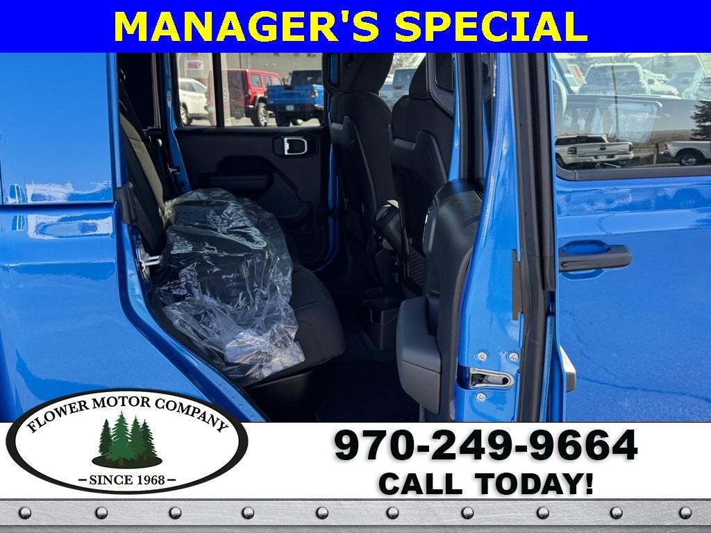 new 2025 Jeep Gladiator car, priced at $49,223