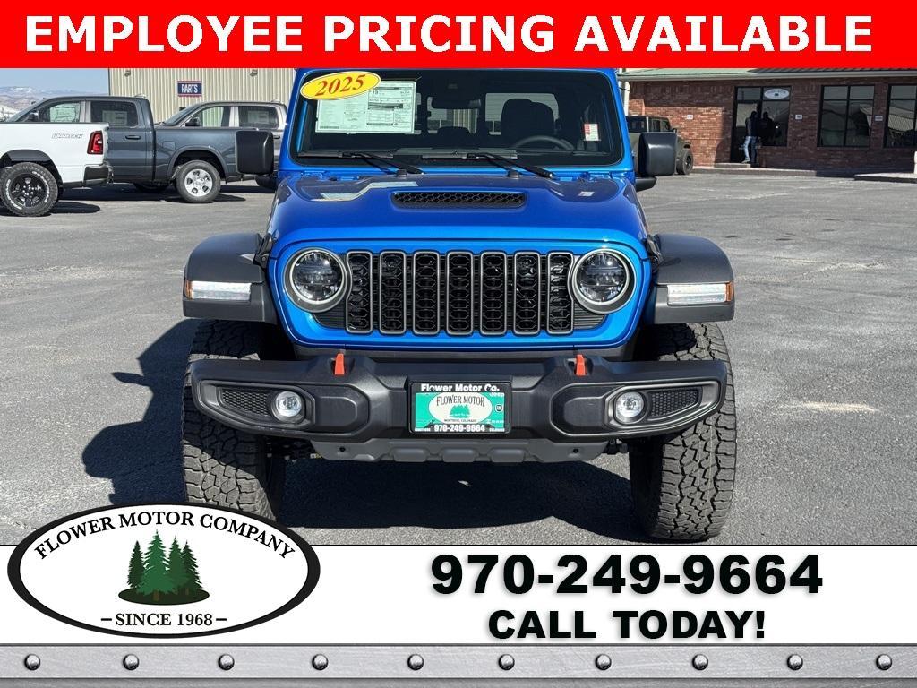 new 2025 Jeep Gladiator car, priced at $55,685