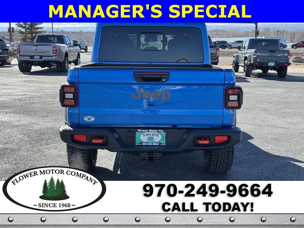 new 2025 Jeep Gladiator car, priced at $49,223