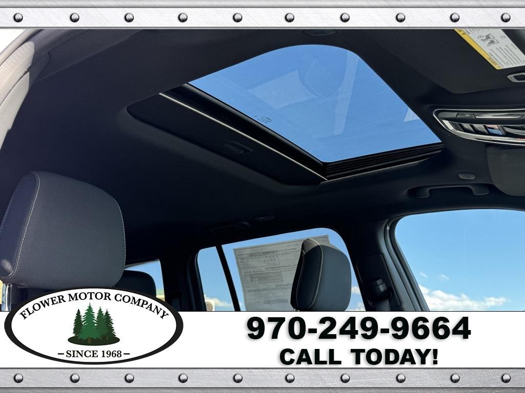 new 2025 Jeep Grand Cherokee car, priced at $40,014