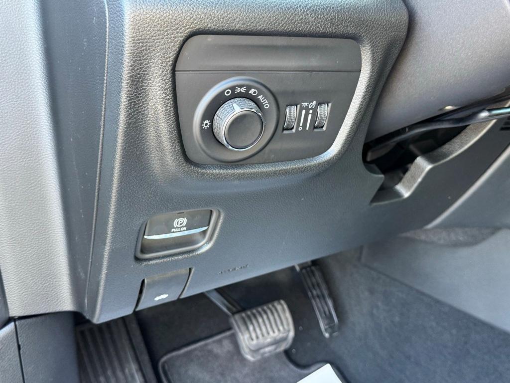 new 2025 Jeep Grand Cherokee car, priced at $45,069