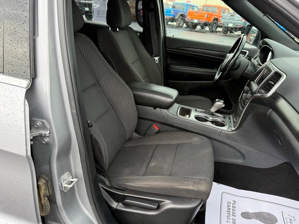 used 2020 Jeep Grand Cherokee car, priced at $23,621