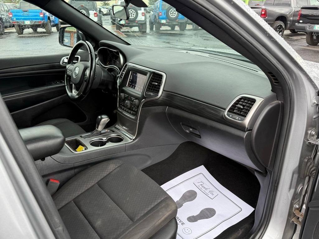 used 2020 Jeep Grand Cherokee car, priced at $23,621