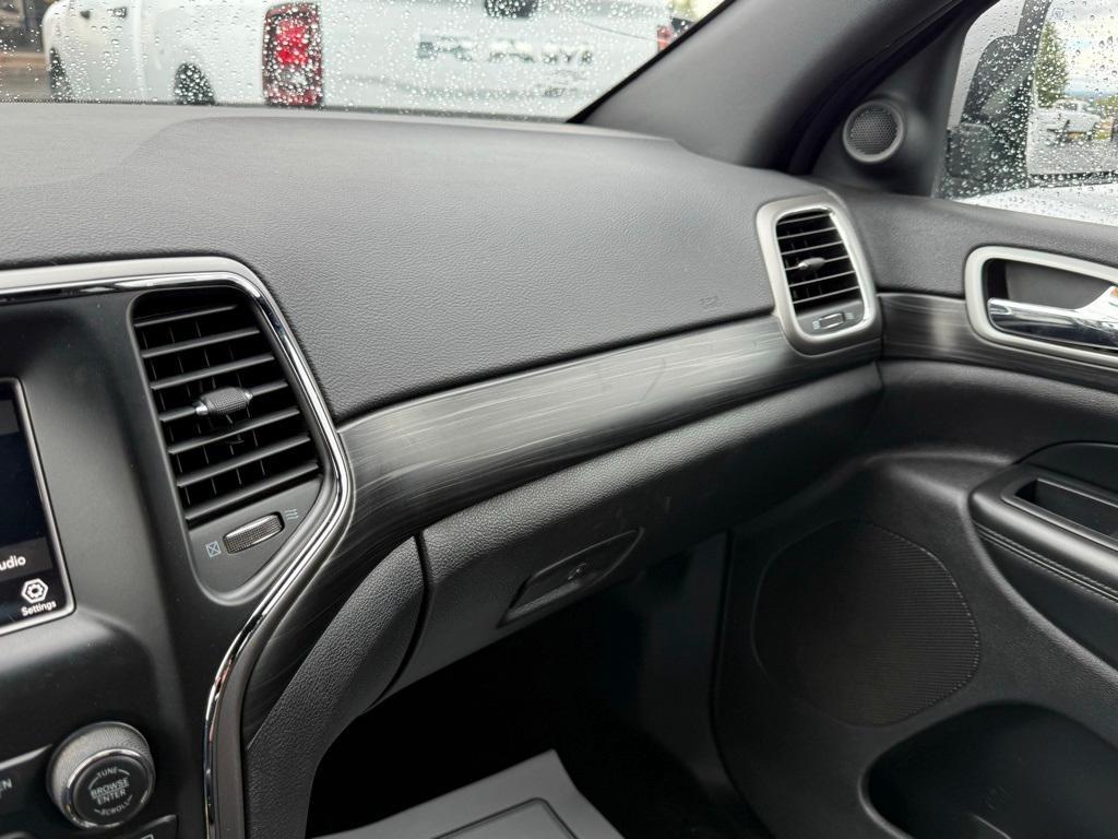 used 2020 Jeep Grand Cherokee car, priced at $23,621