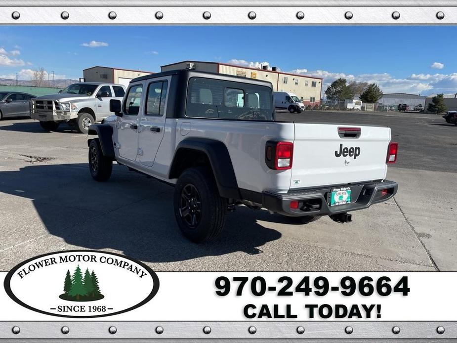 new 2024 Jeep Gladiator car, priced at $43,404