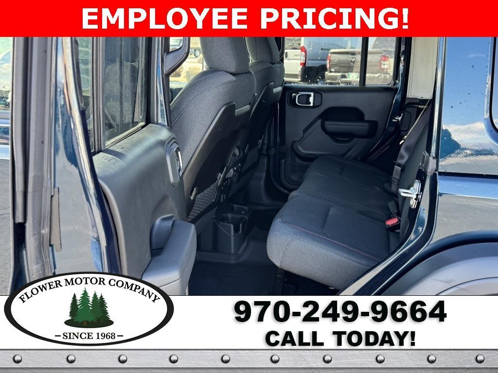 new 2025 Jeep Wrangler car, priced at $57,585
