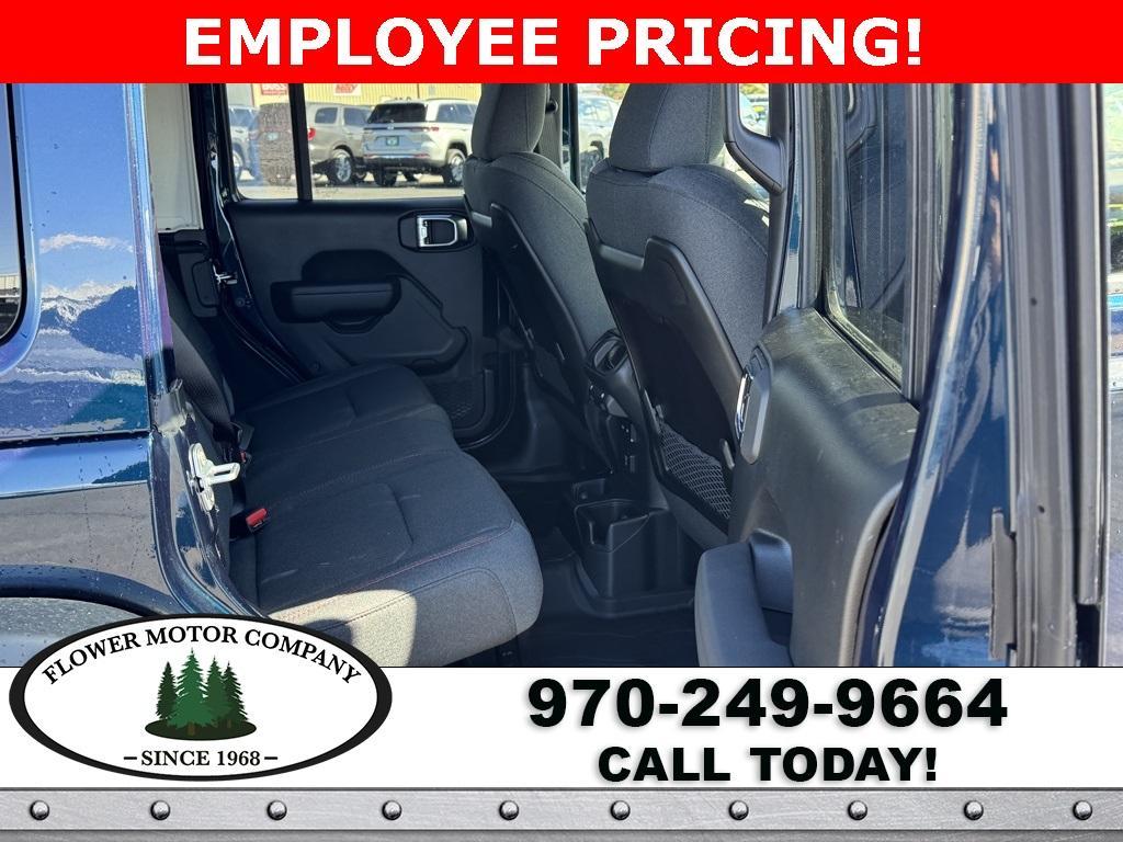 new 2025 Jeep Wrangler car, priced at $57,585