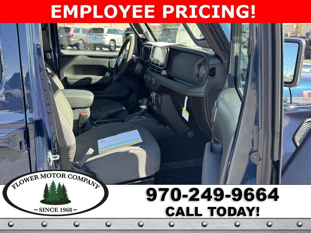 new 2025 Jeep Wrangler car, priced at $57,585