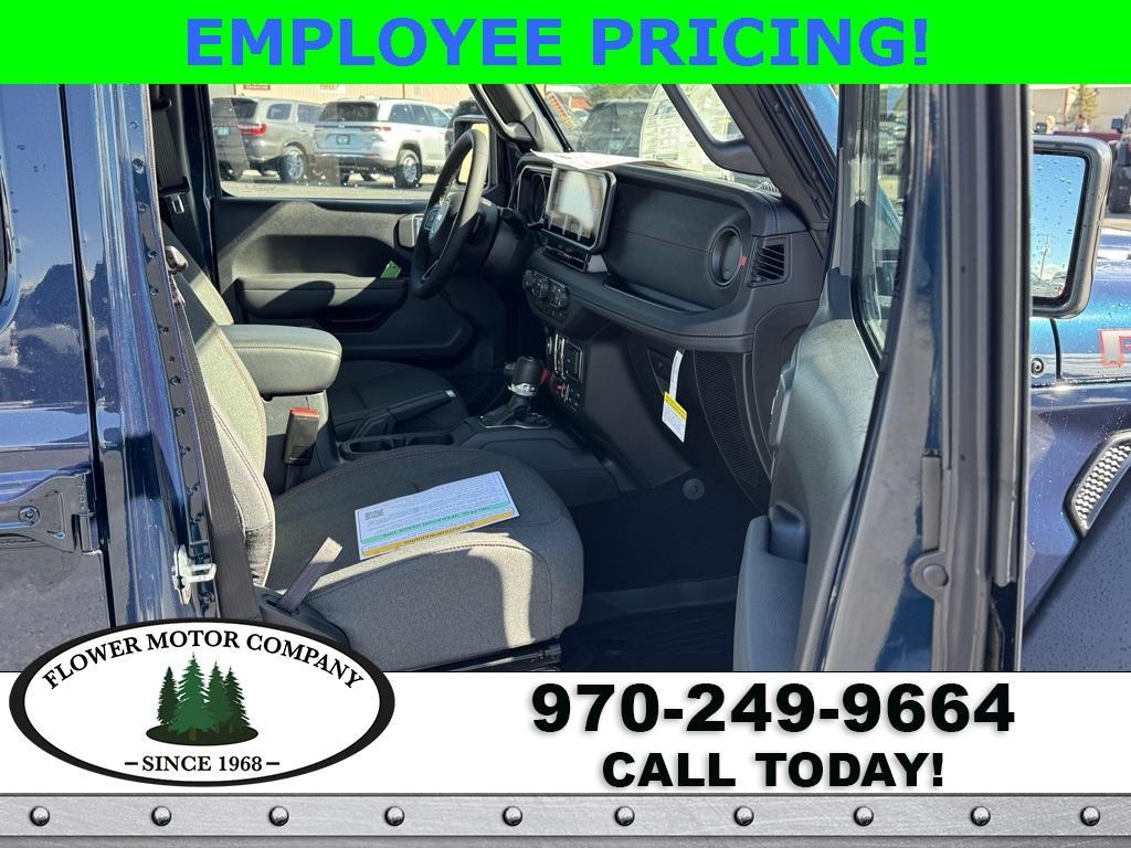 new 2025 Jeep Wrangler car, priced at $57,585