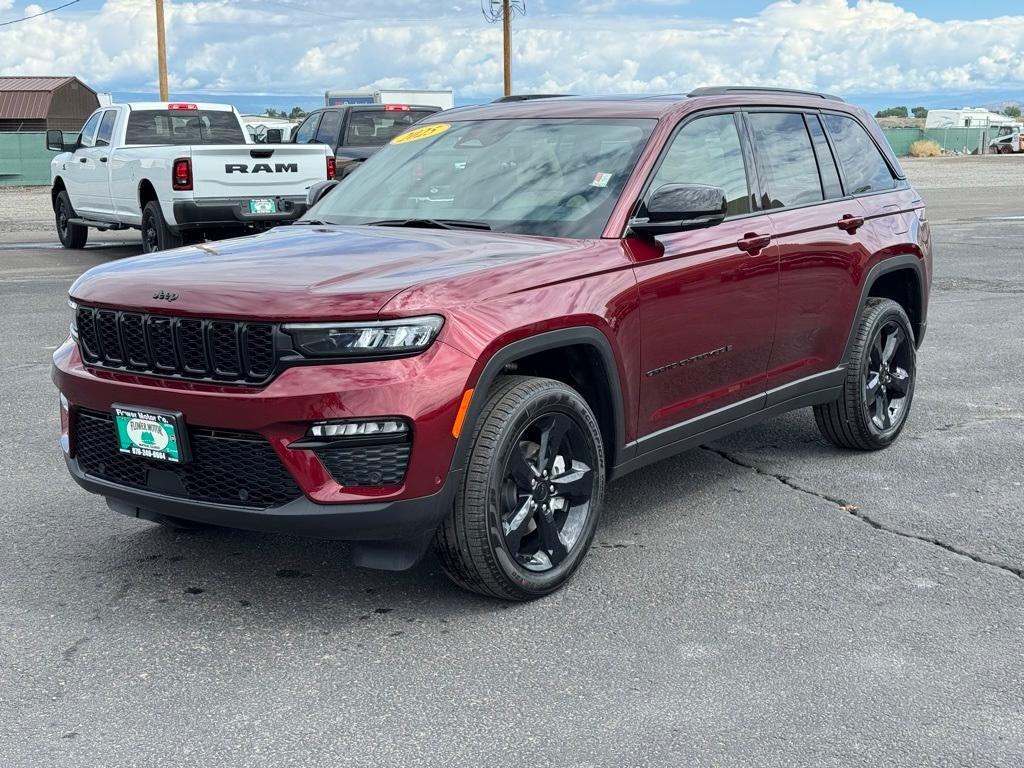 new 2025 Jeep Grand Cherokee car, priced at $57,934