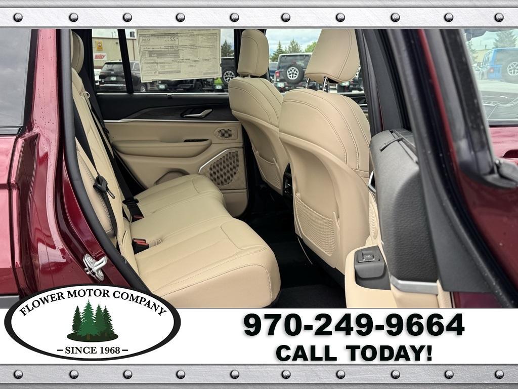 new 2025 Jeep Grand Cherokee car, priced at $53,937