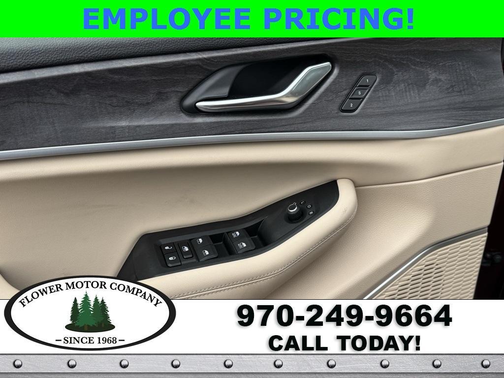 new 2025 Jeep Grand Cherokee car, priced at $52,602