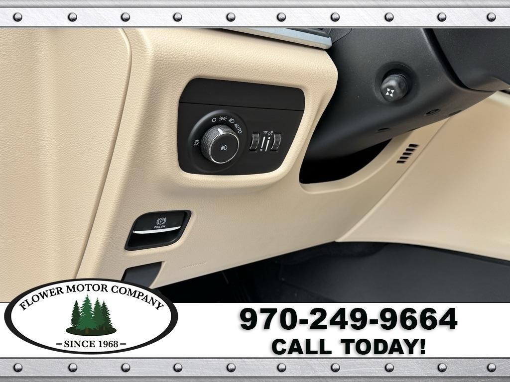 new 2025 Jeep Grand Cherokee car, priced at $53,937