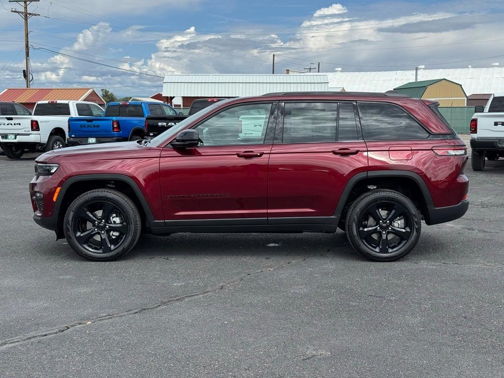 new 2025 Jeep Grand Cherokee car, priced at $57,934